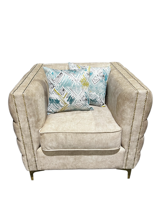 Hibiscus Lounge Chair